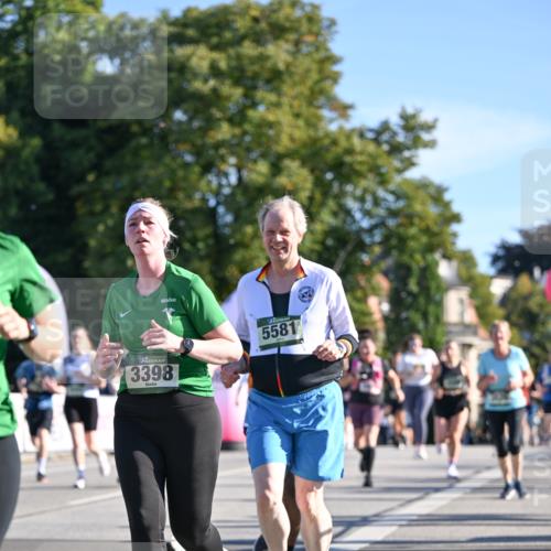 07.09.2025 - BARMER Alsterlauf Dr. Thomas Lammeyer http://msf.ph/oto/8713587 07.09.2025 09:45:23 Laufen 3398, 5581 meine-sportfotos.de