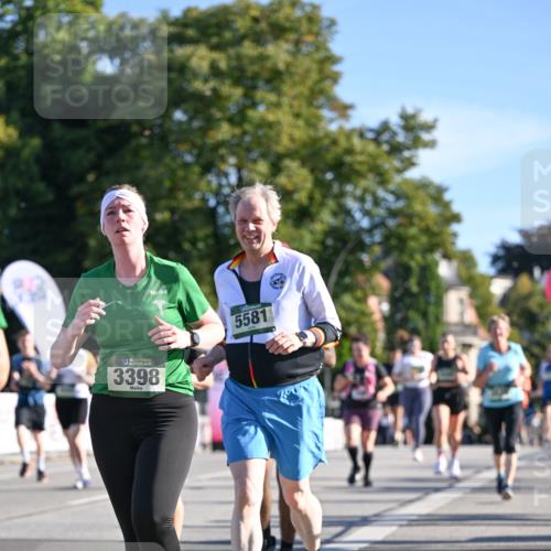07.09.2025 - BARMER Alsterlauf Dr. Thomas Lammeyer http://msf.ph/oto/8713588 07.09.2025 09:45:24 Laufen 136, 3398, 5581 meine-sportfotos.de
