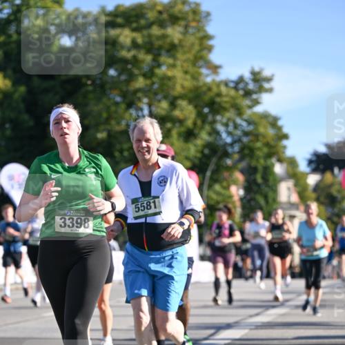 07.09.2025 - BARMER Alsterlauf Dr. Thomas Lammeyer http://msf.ph/oto/8713589 07.09.2025 09:45:24 Laufen 36, 3398, 5581 meine-sportfotos.de