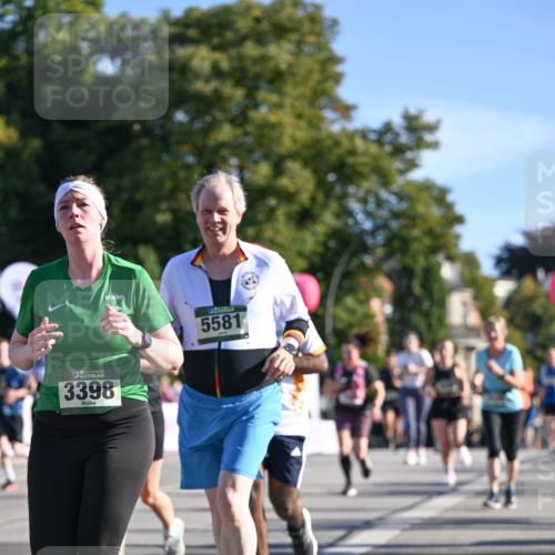 07.09.2025 - BARMER Alsterlauf Dr. Thomas Lammeyer http://msf.ph/oto/8713590 07.09.2025 09:45:24 Laufen 35, 3398, 5581 meine-sportfotos.de