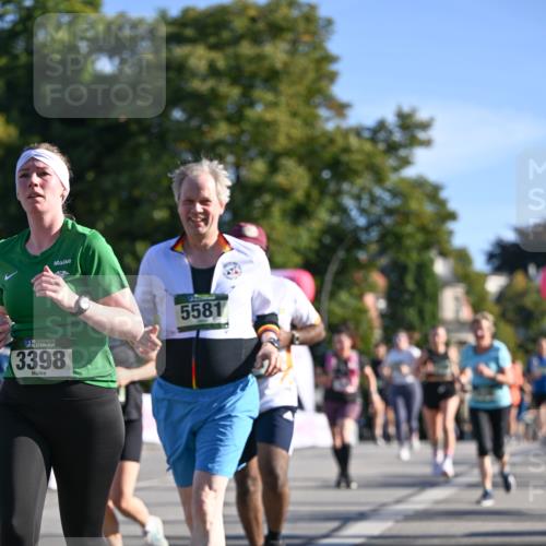 07.09.2025 - BARMER Alsterlauf Dr. Thomas Lammeyer http://msf.ph/oto/8713591 07.09.2025 09:45:24 Laufen 136, 3398, 5581 meine-sportfotos.de
