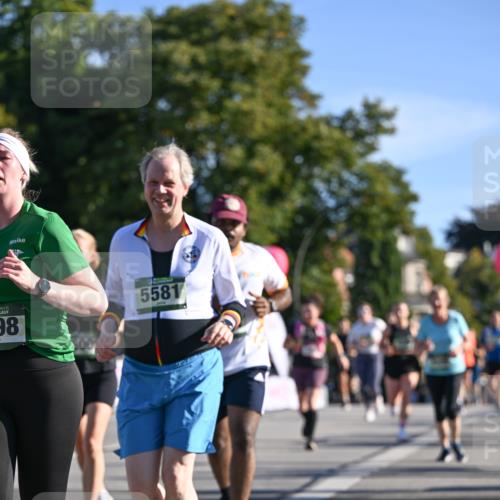 07.09.2025 - BARMER Alsterlauf Dr. Thomas Lammeyer http://msf.ph/oto/8713592 07.09.2025 09:45:24 Laufen 98, 5581 meine-sportfotos.de