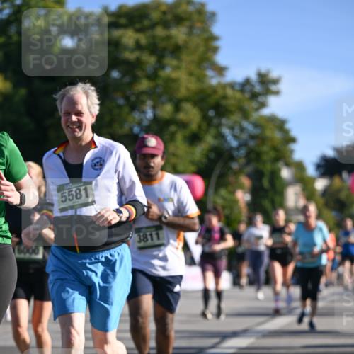 07.09.2025 - BARMER Alsterlauf Dr. Thomas Lammeyer http://msf.ph/oto/8713594 07.09.2025 09:45:24 Laufen 5581, 3811 meine-sportfotos.de