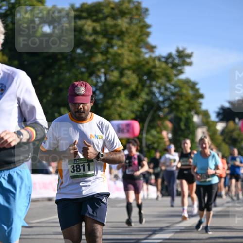 07.09.2025 - BARMER Alsterlauf Dr. Thomas Lammeyer http://msf.ph/oto/8713598 07.09.2025 09:45:25 Laufen 136, 3811 meine-sportfotos.de