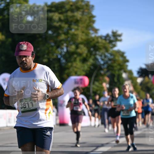 07.09.2025 - BARMER Alsterlauf Dr. Thomas Lammeyer http://msf.ph/oto/8713601 07.09.2025 09:45:25 Laufen 36, 3811 meine-sportfotos.de
