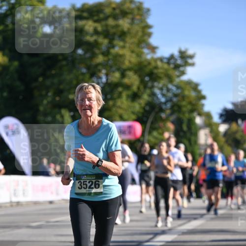 07.09.2025 - BARMER Alsterlauf Dr. Thomas Lammeyer http://msf.ph/oto/8713621 07.09.2025 09:45:28 Laufen 36, 3526 meine-sportfotos.de