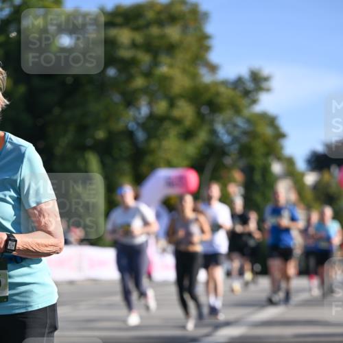 07.09.2025 - BARMER Alsterlauf Dr. Thomas Lammeyer http://msf.ph/oto/8713627 07.09.2025 09:45:29 Laufen  meine-sportfotos.de