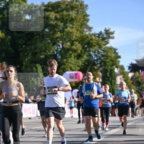 07.09.2025 - BARMER Alsterlauf Dr. Thomas Lammeyer http://msf.ph/oto/8713638 07.09.2025 09:45:32 Laufen 44, 3472, 2460 meine-sportfotos.de