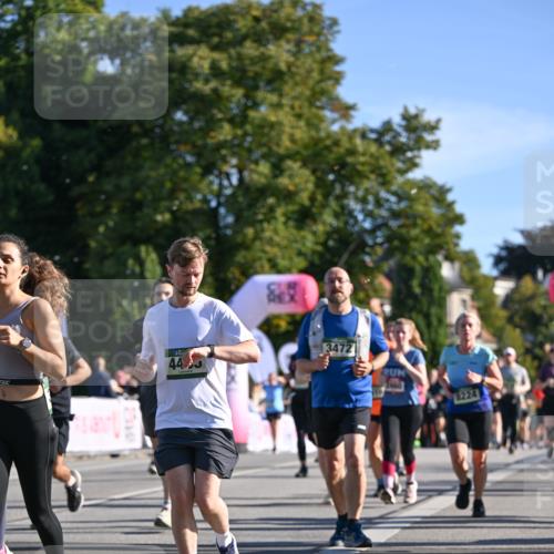 07.09.2025 - BARMER Alsterlauf Dr. Thomas Lammeyer http://msf.ph/oto/8713639 07.09.2025 09:45:32 Laufen 443, 3472, 8224 meine-sportfotos.de