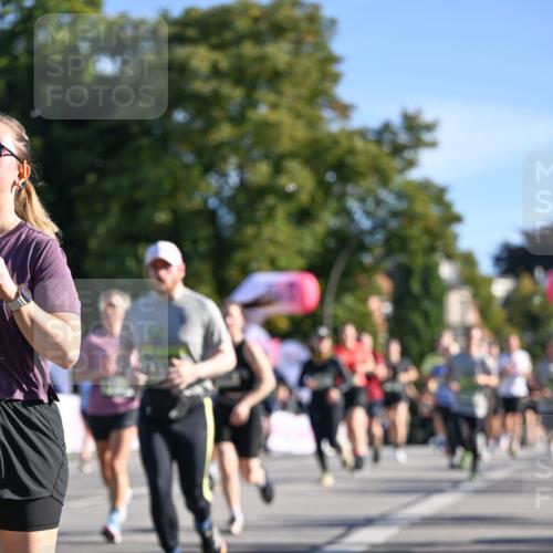 07.09.2025 - BARMER Alsterlauf Dr. Thomas Lammeyer http://msf.ph/oto/8713700 07.09.2025 09:45:41 Laufen  meine-sportfotos.de