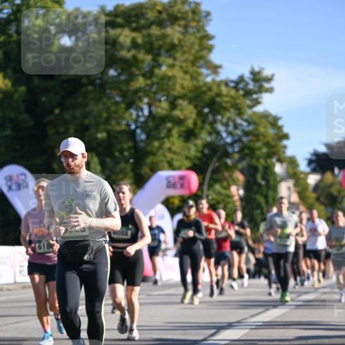 07.09.2025 - BARMER Alsterlauf Dr. Thomas Lammeyer http://msf.ph/oto/8713701 07.09.2025 09:45:42 Laufen 618, 6088 meine-sportfotos.de