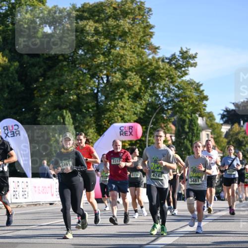 07.09.2025 - BARMER Alsterlauf Dr. Thomas Lammeyer http://msf.ph/oto/8713717 07.09.2025 09:45:44 Laufen 4491, 2312, 4554, 6114, 4748, 3481 meine-sportfotos.de