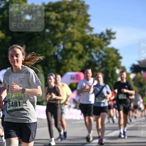 07.09.2025 - BARMER Alsterlauf Dr. Thomas Lammeyer http://msf.ph/oto/8713743 07.09.2025 09:45:48 Laufen 6, 3481 meine-sportfotos.de