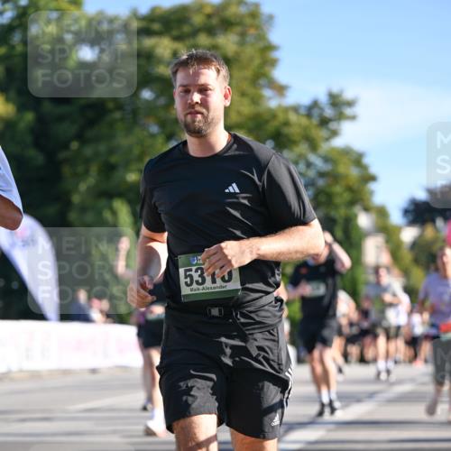 07.09.2025 - BARMER Alsterlauf Dr. Thomas Lammeyer http://msf.ph/oto/8713767 07.09.2025 09:45:51 Laufen 5310 meine-sportfotos.de