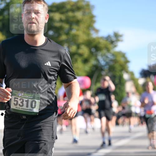 07.09.2025 - BARMER Alsterlauf Dr. Thomas Lammeyer http://msf.ph/oto/8713770 07.09.2025 09:45:51 Laufen 36, 5310, 44 meine-sportfotos.de