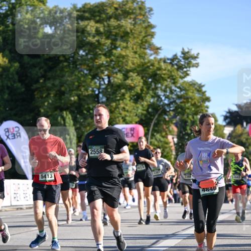 07.09.2025 - BARMER Alsterlauf Dr. Thomas Lammeyer http://msf.ph/oto/8713781 07.09.2025 09:45:53 Laufen 5413, 2558, 4413, 1367, 4846, 32442 meine-sportfotos.de