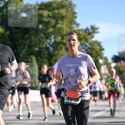 07.09.2025 - BARMER Alsterlauf Dr. Thomas Lammeyer http://msf.ph/oto/8713792 07.09.2025 09:45:55 Laufen 4846 meine-sportfotos.de