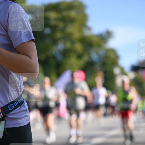07.09.2025 - BARMER Alsterlauf Dr. Thomas Lammeyer http://msf.ph/oto/8713801 07.09.2025 09:45:56 Laufen  meine-sportfotos.de