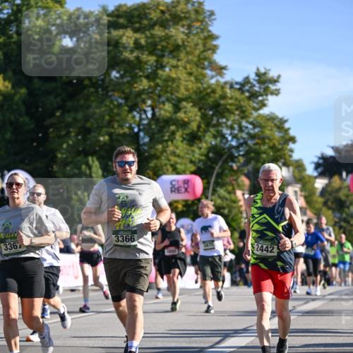 07.09.2025 - BARMER Alsterlauf Dr. Thomas Lammeyer http://msf.ph/oto/8713806 07.09.2025 09:45:58 Laufen 3367, 3366, 2442 meine-sportfotos.de
