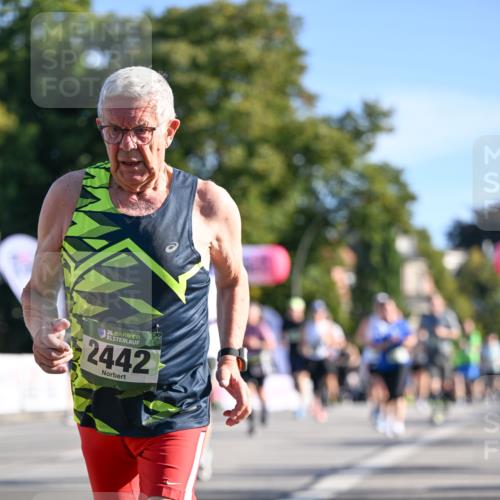 07.09.2025 - BARMER Alsterlauf Dr. Thomas Lammeyer http://msf.ph/oto/8713823 07.09.2025 09:46:00 Laufen 2442, 64 meine-sportfotos.de