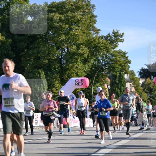 07.09.2025 - BARMER Alsterlauf Dr. Thomas Lammeyer http://msf.ph/oto/8713835 07.09.2025 09:46:02 Laufen 5875, 3722, 2403, 4393, 3879 meine-sportfotos.de