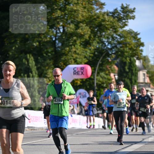 07.09.2025 - BARMER Alsterlauf Dr. Thomas Lammeyer http://msf.ph/oto/8713870 07.09.2025 09:46:09 Laufen 4394, 3014, 3873 meine-sportfotos.de