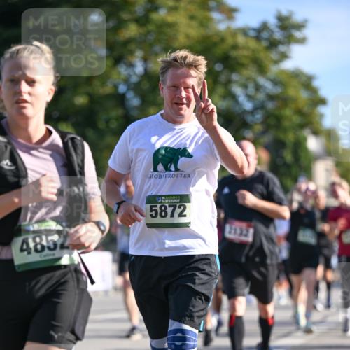 07.09.2025 - BARMER Alsterlauf Dr. Thomas Lammeyer http://msf.ph/oto/8713924 07.09.2025 09:46:18 Laufen 4852, 5872, 2132 meine-sportfotos.de