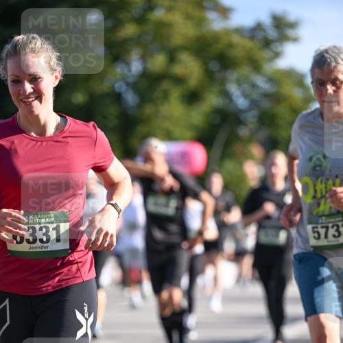 07.09.2025 - BARMER Alsterlauf Dr. Thomas Lammeyer http://msf.ph/oto/8713955 07.09.2025 09:46:23 Laufen 36, 331, 573 meine-sportfotos.de