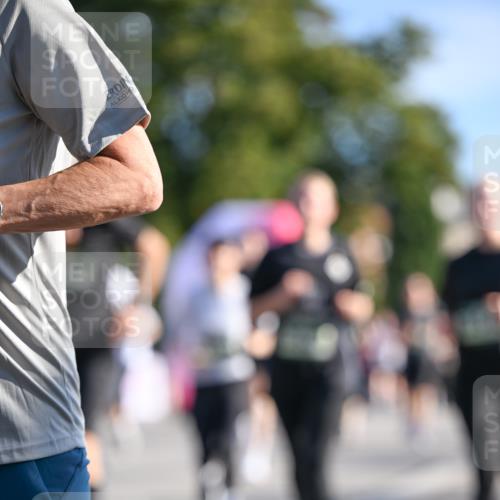 07.09.2025 - BARMER Alsterlauf Dr. Thomas Lammeyer http://msf.ph/oto/8713965 07.09.2025 09:46:25 Laufen  meine-sportfotos.de