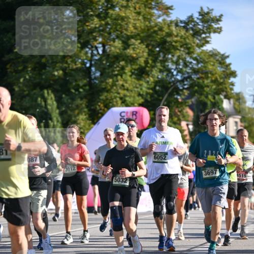 07.09.2025 - BARMER Alsterlauf Dr. Thomas Lammeyer http://msf.ph/oto/8714003 07.09.2025 09:46:34 Laufen 81, 087, 3012, 5032, 6052, 2025, 3697, 4515 meine-sportfotos.de