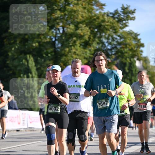 07.09.2025 - BARMER Alsterlauf Dr. Thomas Lammeyer http://msf.ph/oto/8714011 07.09.2025 09:46:35 Laufen 5032, 6052, 2025, 3697, 66, 4515 meine-sportfotos.de