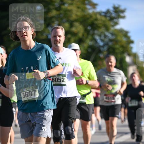 07.09.2025 - BARMER Alsterlauf Dr. Thomas Lammeyer http://msf.ph/oto/8714020 07.09.2025 09:46:37 Laufen 2025, 39, 8, 36, 3697, 6052 meine-sportfotos.de