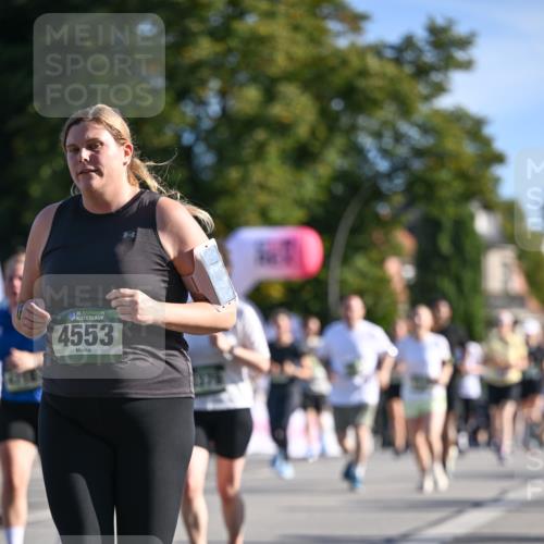 07.09.2025 - BARMER Alsterlauf Dr. Thomas Lammeyer http://msf.ph/oto/8714108 07.09.2025 09:46:52 Laufen 36, 4553 meine-sportfotos.de