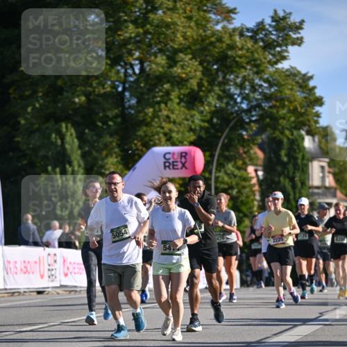 07.09.2025 - BARMER Alsterlauf Dr. Thomas Lammeyer http://msf.ph/oto/8714122 07.09.2025 09:46:55 Laufen 5054, 2225, 6125, 54, 8356 meine-sportfotos.de