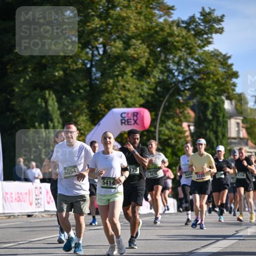 07.09.2025 - BARMER Alsterlauf Dr. Thomas Lammeyer http://msf.ph/oto/8714125 07.09.2025 09:46:55 Laufen 5054, 5414, 4670, 6050, 2225, 1356 meine-sportfotos.de