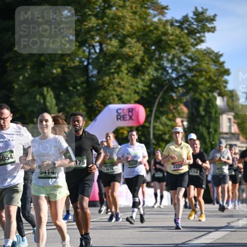 07.09.2025 - BARMER Alsterlauf Dr. Thomas Lammeyer http://msf.ph/oto/8714130 07.09.2025 09:46:56 Laufen 5054, 5414, 175, 6050, 1356 meine-sportfotos.de