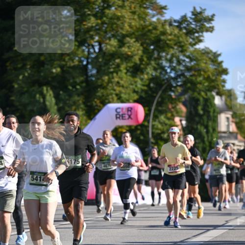 07.09.2025 - BARMER Alsterlauf Dr. Thomas Lammeyer http://msf.ph/oto/8714131 07.09.2025 09:46:56 Laufen 5414, 5175, 4670, 050, 222 meine-sportfotos.de