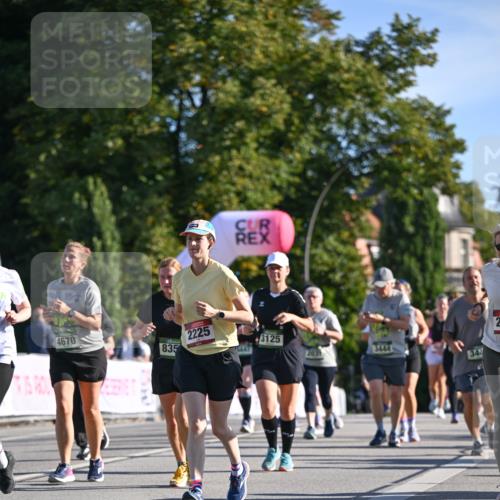 07.09.2025 - BARMER Alsterlauf Dr. Thomas Lammeyer http://msf.ph/oto/8714146 07.09.2025 09:46:59 Laufen 4670, 2225, 835, 3125, 203, 3444, 344 meine-sportfotos.de