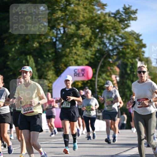 07.09.2025 - BARMER Alsterlauf Dr. Thomas Lammeyer http://msf.ph/oto/8714151 07.09.2025 09:47:00 Laufen 2225, 125 meine-sportfotos.de