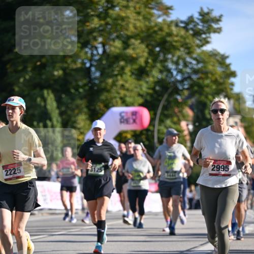 07.09.2025 - BARMER Alsterlauf Dr. Thomas Lammeyer http://msf.ph/oto/8714154 07.09.2025 09:47:00 Laufen 2225, 2995 meine-sportfotos.de