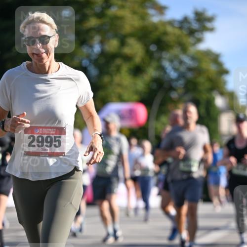 07.09.2025 - BARMER Alsterlauf Dr. Thomas Lammeyer http://msf.ph/oto/8714167 07.09.2025 09:47:02 Laufen 36, 2995 meine-sportfotos.de