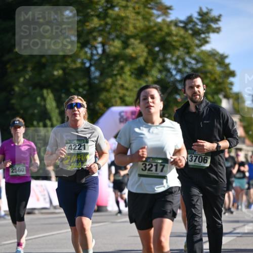 07.09.2025 - BARMER Alsterlauf Dr. Thomas Lammeyer http://msf.ph/oto/8714203 07.09.2025 09:47:08 Laufen 2560, 4221, 3217, 3706 meine-sportfotos.de