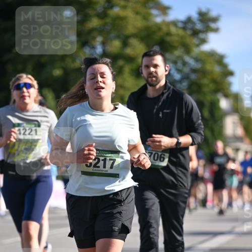 07.09.2025 - BARMER Alsterlauf Dr. Thomas Lammeyer http://msf.ph/oto/8714209 07.09.2025 09:47:09 Laufen 1221, 36, 3217, 706 meine-sportfotos.de