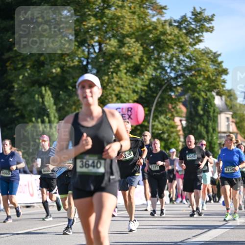 07.09.2025 - BARMER Alsterlauf Dr. Thomas Lammeyer http://msf.ph/oto/8714219 07.09.2025 09:47:11 Laufen 8060, 3640, 226, 2321, 2343, 4734 meine-sportfotos.de