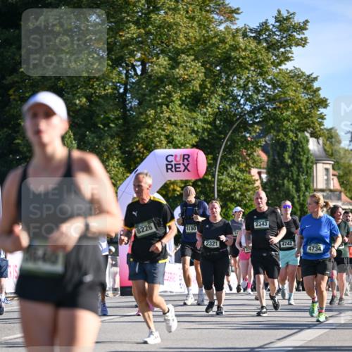 07.09.2025 - BARMER Alsterlauf Dr. Thomas Lammeyer http://msf.ph/oto/8714220 07.09.2025 09:47:12 Laufen 8226, 4100, 2321, 2343, 4742, 4734 meine-sportfotos.de