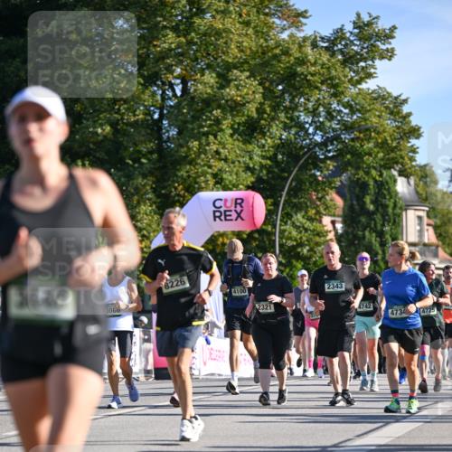 07.09.2025 - BARMER Alsterlauf Dr. Thomas Lammeyer http://msf.ph/oto/8714221 07.09.2025 09:47:12 Laufen 3080, 8226, 4100, 2343, 2321, 4742, 4734, 4725 meine-sportfotos.de
