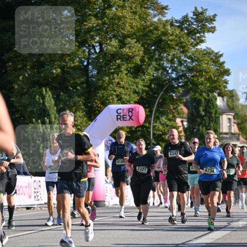 07.09.2025 - BARMER Alsterlauf Dr. Thomas Lammeyer http://msf.ph/oto/8714223 07.09.2025 09:47:13 Laufen 3086, 4100, 2321, 2343, 4, 4734, 4725 meine-sportfotos.de