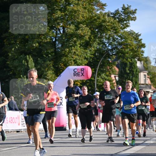 07.09.2025 - BARMER Alsterlauf Dr. Thomas Lammeyer http://msf.ph/oto/8714225 07.09.2025 09:47:13 Laufen 8226, 3085, 4100, 2321, 2343, 474, 373, 473, 4725 meine-sportfotos.de