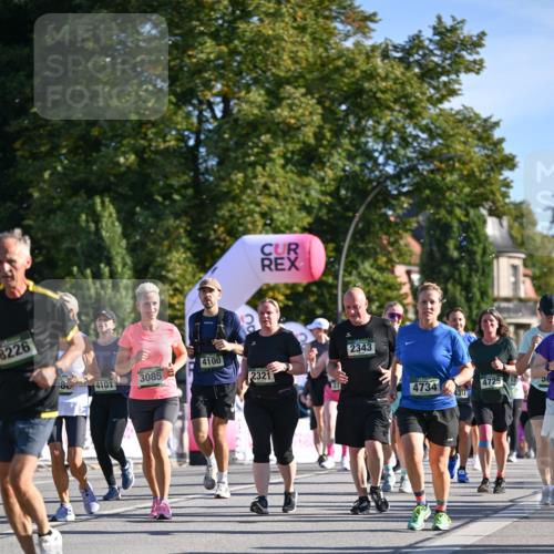 07.09.2025 - BARMER Alsterlauf Dr. Thomas Lammeyer http://msf.ph/oto/8714230 07.09.2025 09:47:13 Laufen 8226, 4100, 8, 3085, 4101, 2321, 2343, 4734, 4725, 56, 430 meine-sportfotos.de