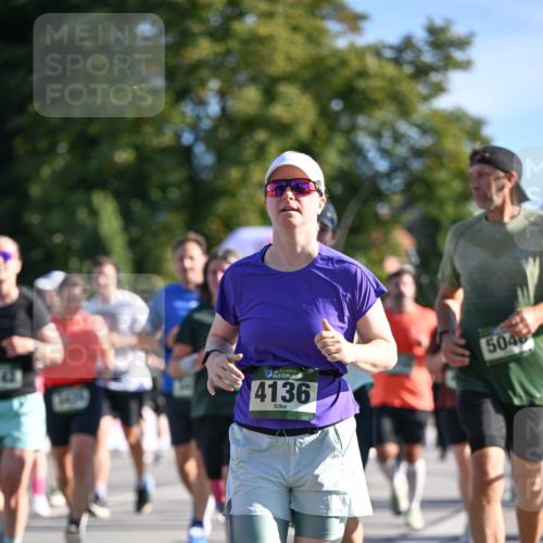 07.09.2025 - BARMER Alsterlauf Dr. Thomas Lammeyer http://msf.ph/oto/8714262 07.09.2025 09:47:18 Laufen 36, 4136, 5040 meine-sportfotos.de